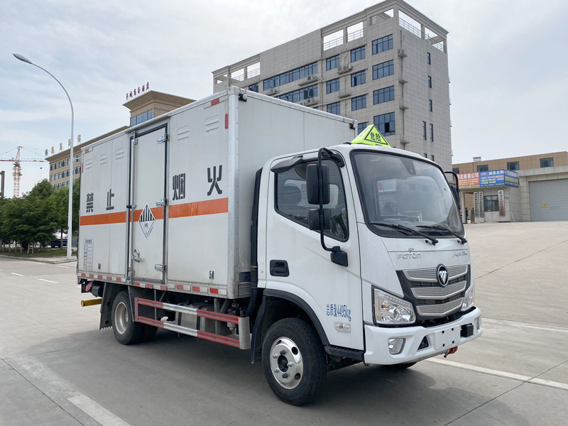 雜項危險物品廂式運輸車，運輸車，運輸車廠家，楚勝集團
